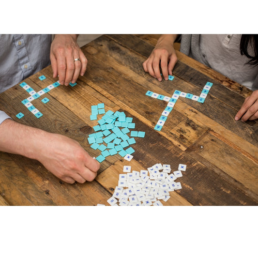 MÖBI, JUEGO PARA APRENDER NÚMEROS Y OPERACIONES
