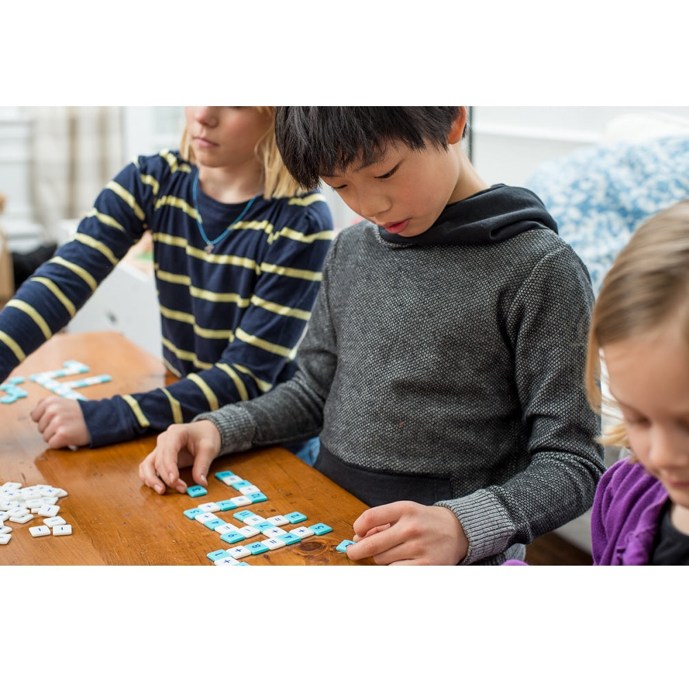 MÖBI, JUEGO PARA APRENDER NÚMEROS Y OPERACIONES