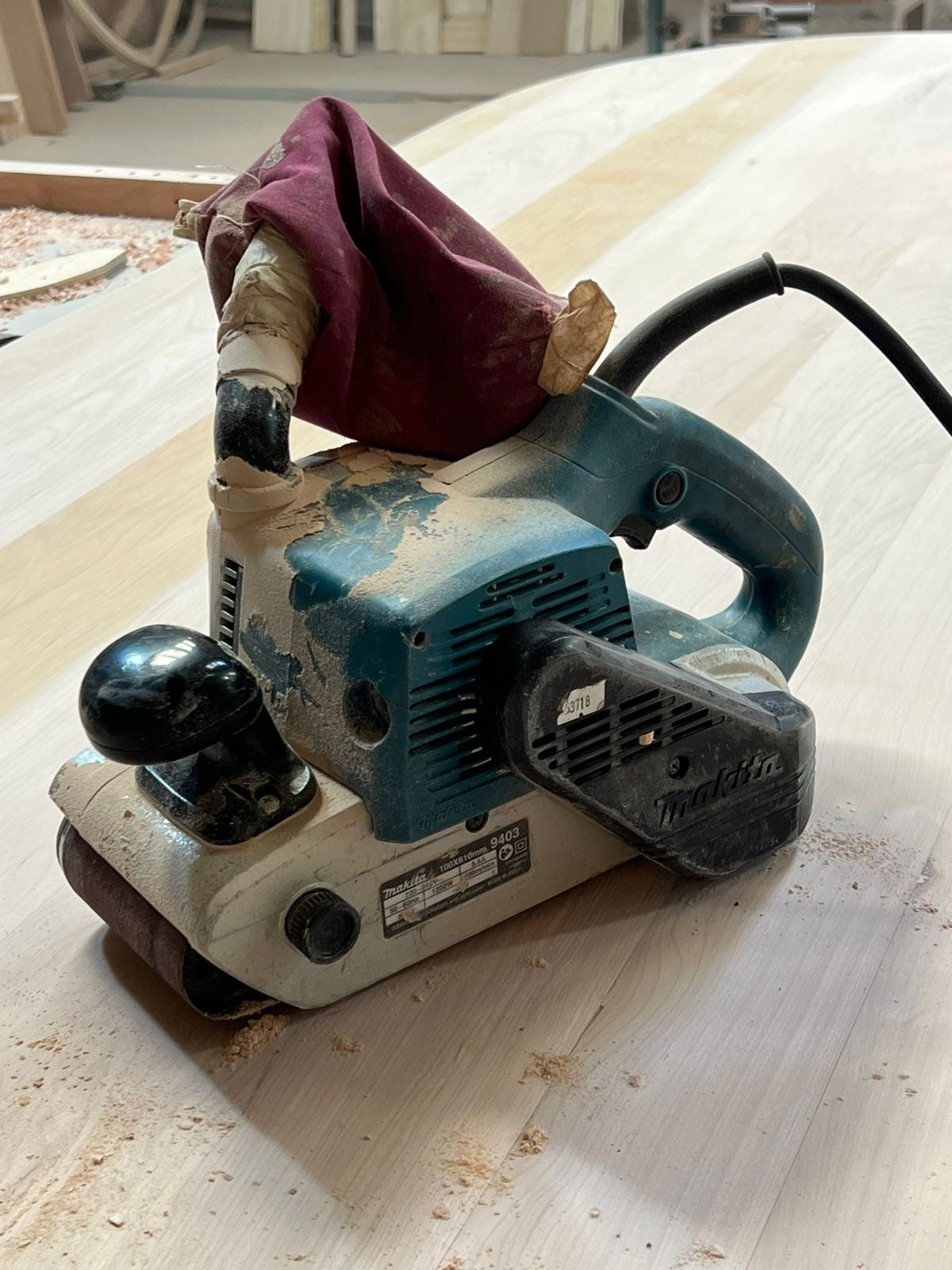 Lijadora de banda makita