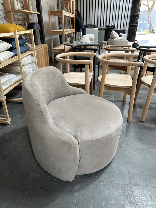 Sillón redondo gamuza