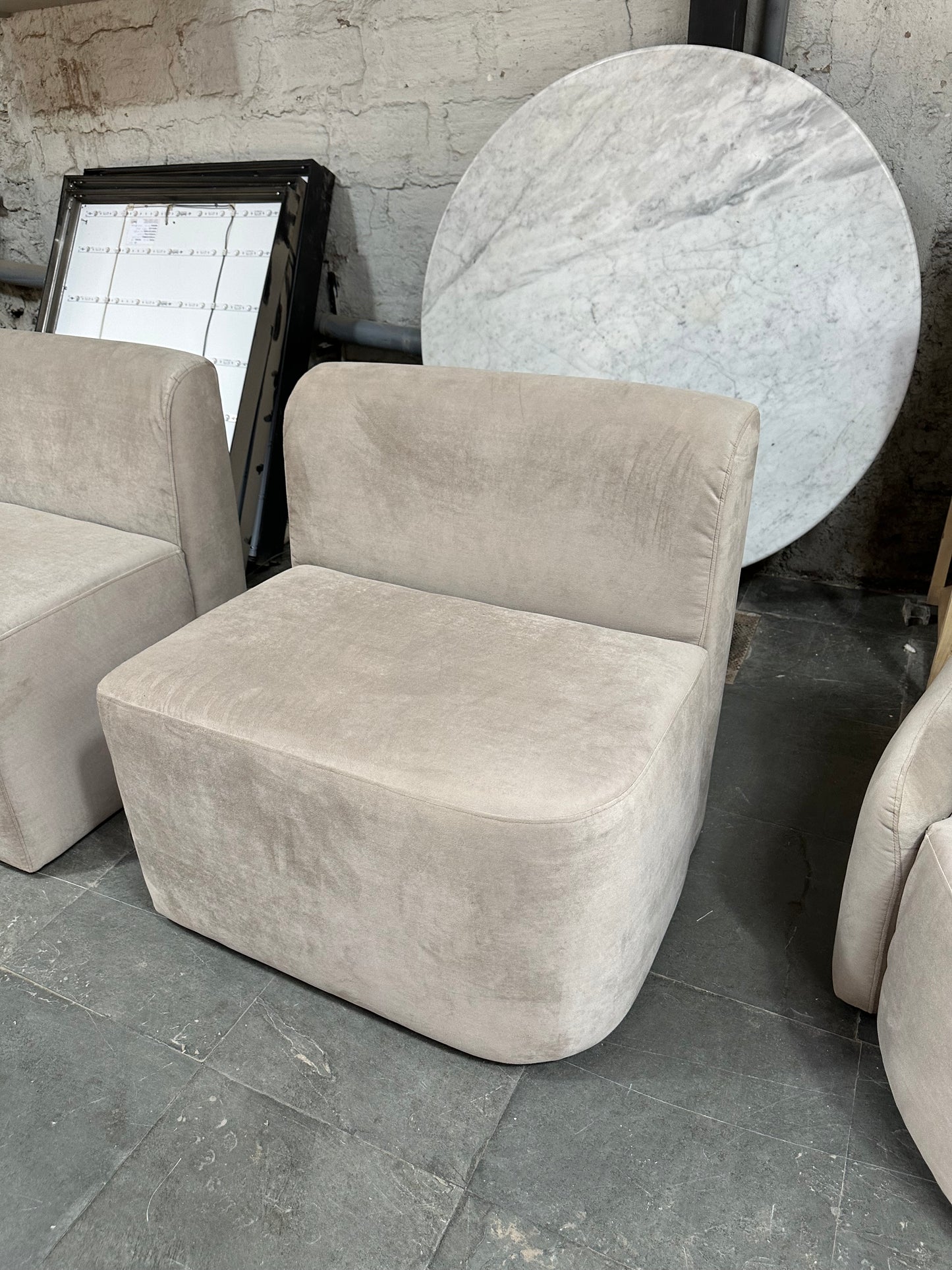 Sillón rectangular gamuza