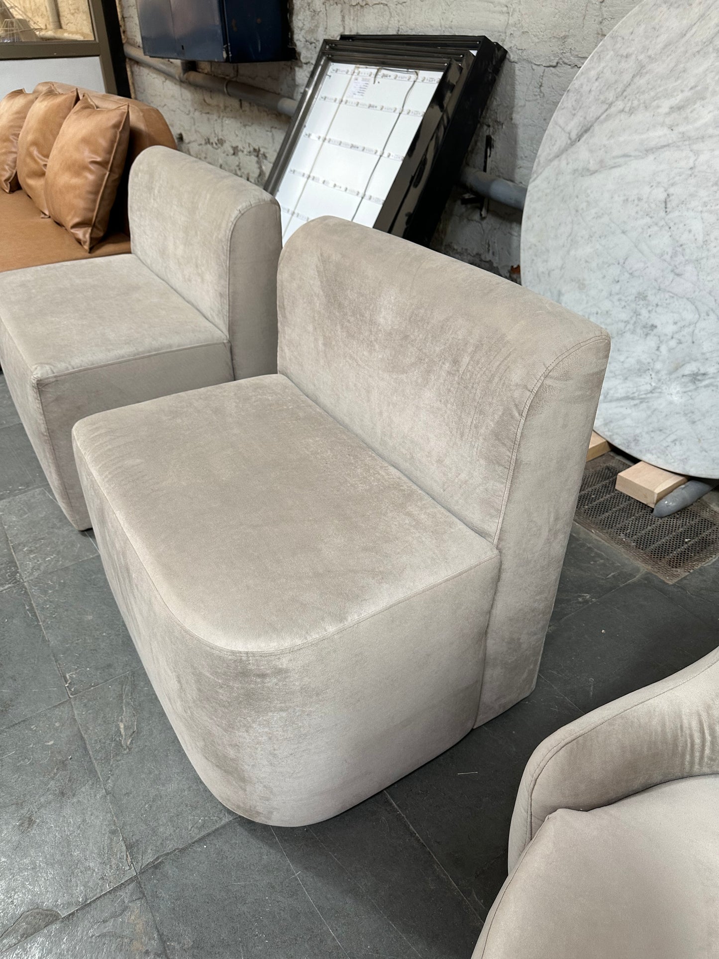 Sillón rectangular gamuza