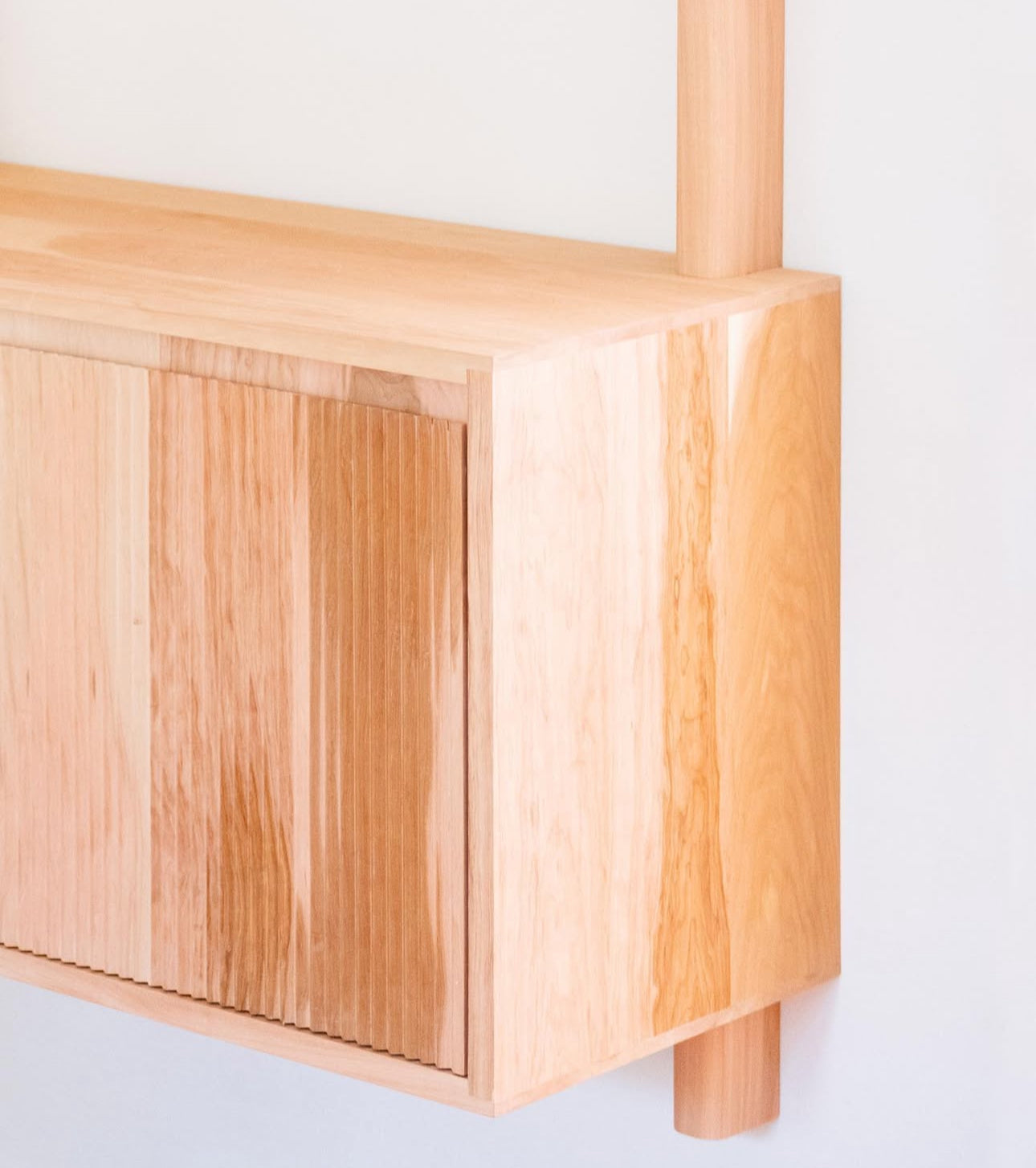 Mueble repisas y almacenaje inferior