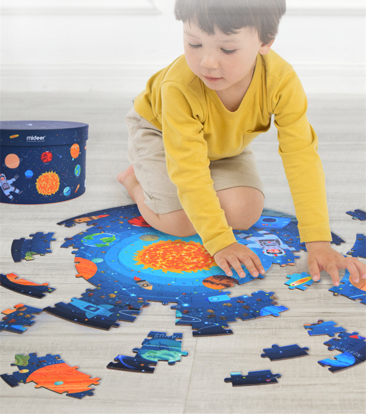 PUZZLE 150PCS REDONDO, VAGANDO EN EL ESPACIO